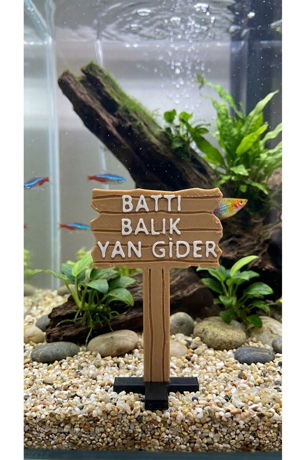AKVARYUM DEKORU BALIK TABELASI "BATTI BALIK YAN GİDER"